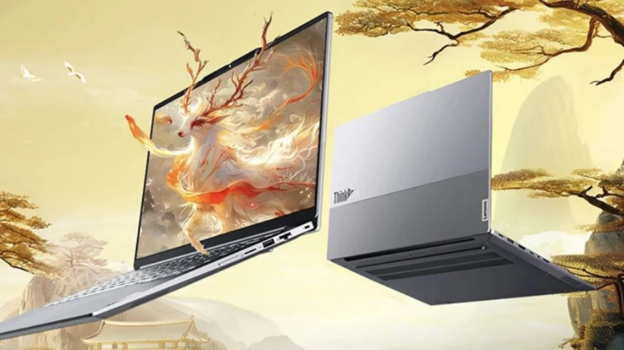 Lenovo ThinkBook 14+ 2025 dengan prosesor Intel Core 7-250H