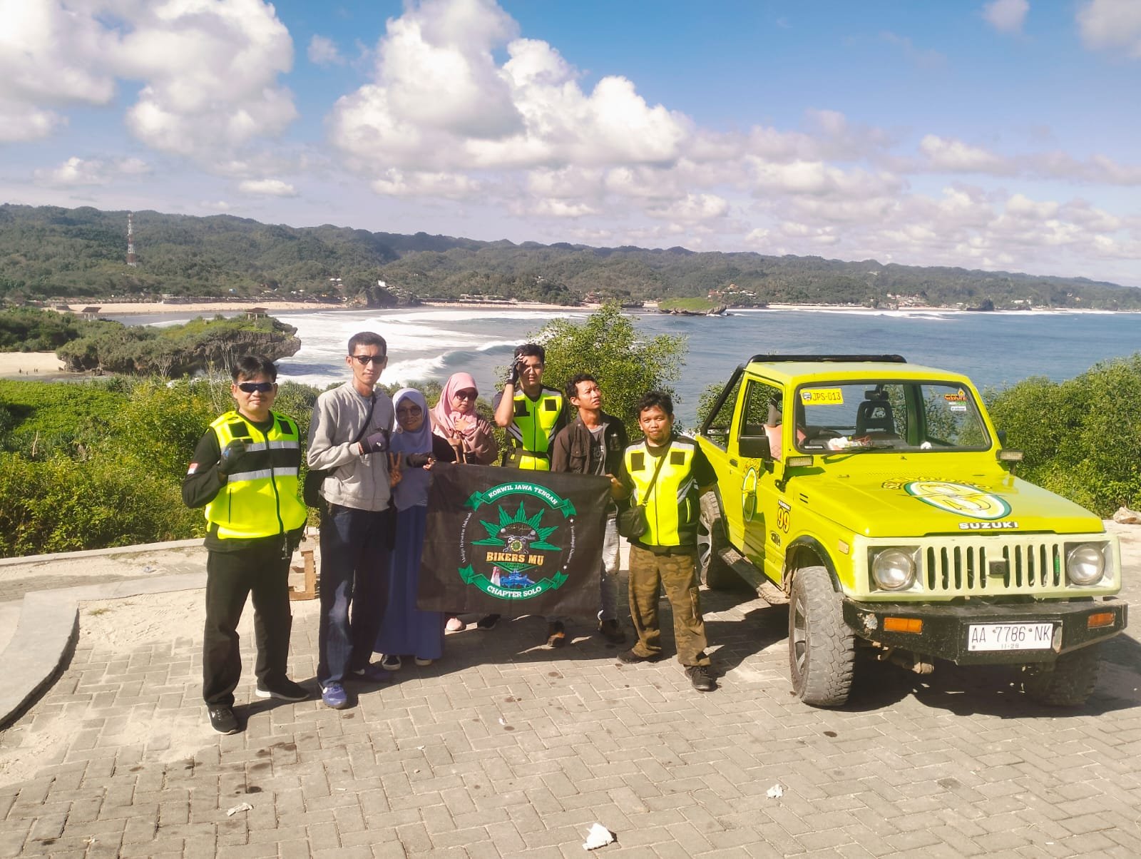 BikersMu Chapter Solo Surakarta Perdana Gelar Touring Dakwah ke Tiga Pantai di Gunungkidul