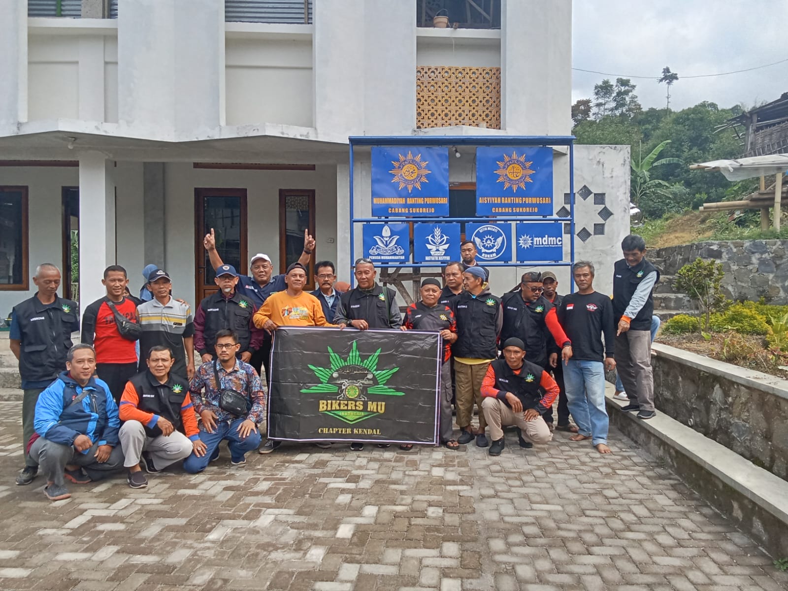 BikersMu Chapter Kendal Jateng RIDING 4 HUMANITY KE LERENG GUNUNG PRAU