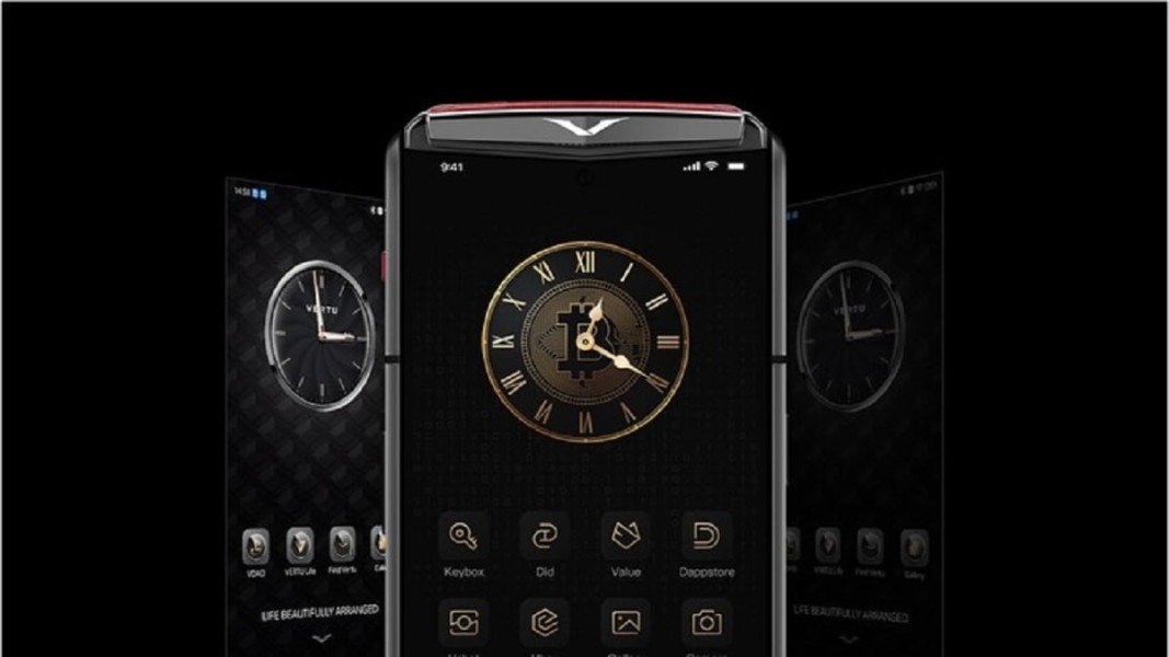Vertu Agent Q, Ponsel Ultra-Premium dengan Kecerdasan Buatan dan Kemewahan Klasik