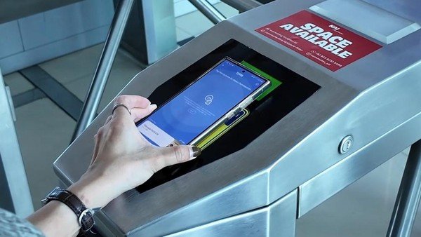 Cara Menggunakan QRIS Tap untuk Naik KRL, MRT, dan TransJakarta