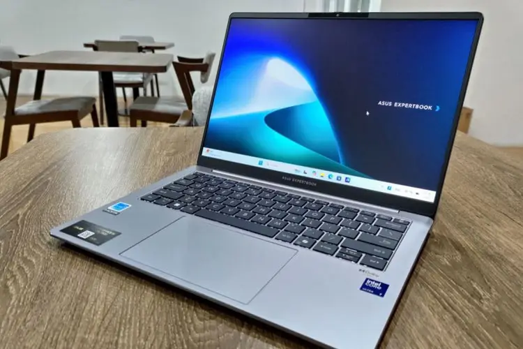 ASUS ExpertBook P5 (P5405), Laptop Bisnis Berbasis AI untuk Profesional Modern