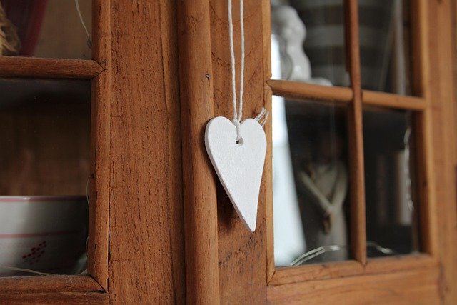 19 Cara Membasmi Rayap di Lemari Kayu