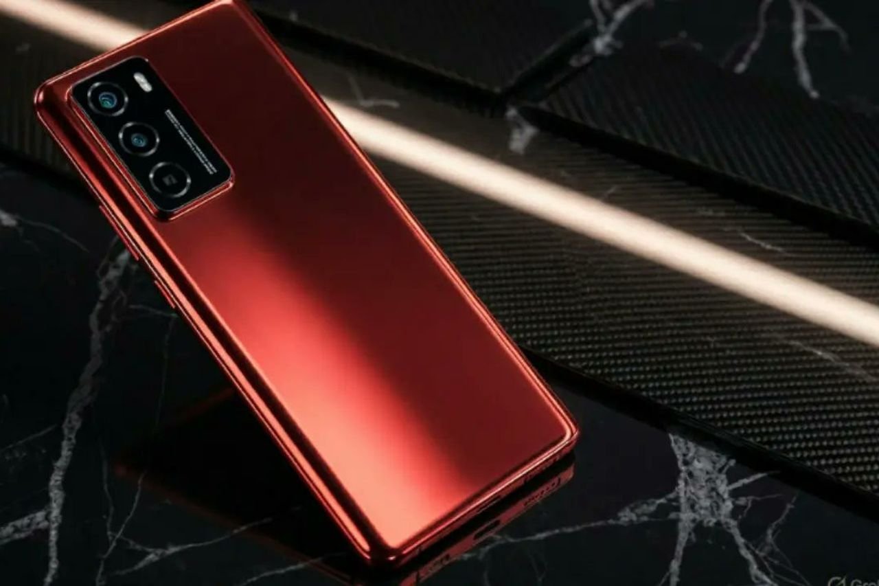 Infinix Note 60 Ultra Tampil Premium, Usung Desain Otomotif dan Baterai 7.000 mAh