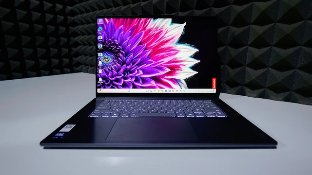 Review Lenovo Yoga Pro 7i Aura Edition: Laptop Premium untuk Kreator dan Profesional