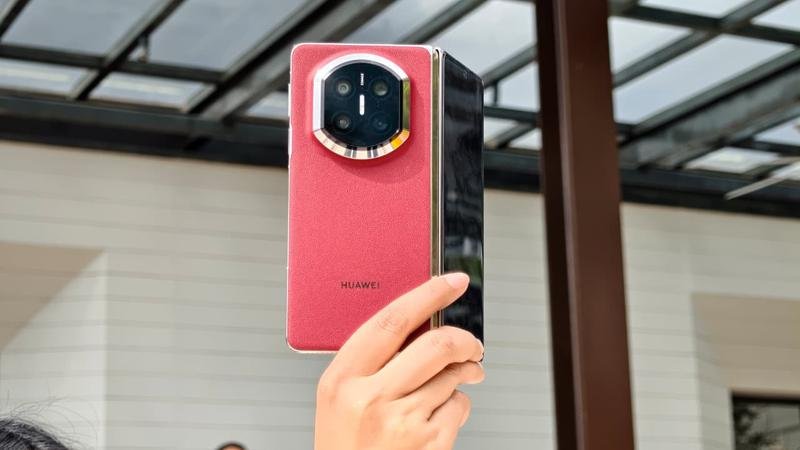 Spesifikasi dan Harga Huawei Mate X7 di Indonesia, Foldable Premium dengan Struktur Layar Lebih Tangguh
