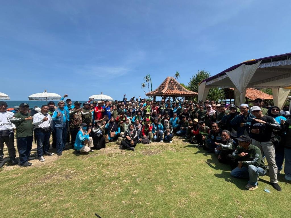SILATURAHMI 500 ANGGOTA BIKERSMU DIY PENUHI PANTAI NGLOLANG GUNUNGKIDUL