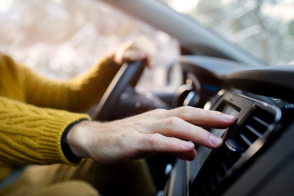 Cuaca Panas Bikin AC Mobil Kerja Ekstra, Ini Pentingnya Rutin Cek Filter AC