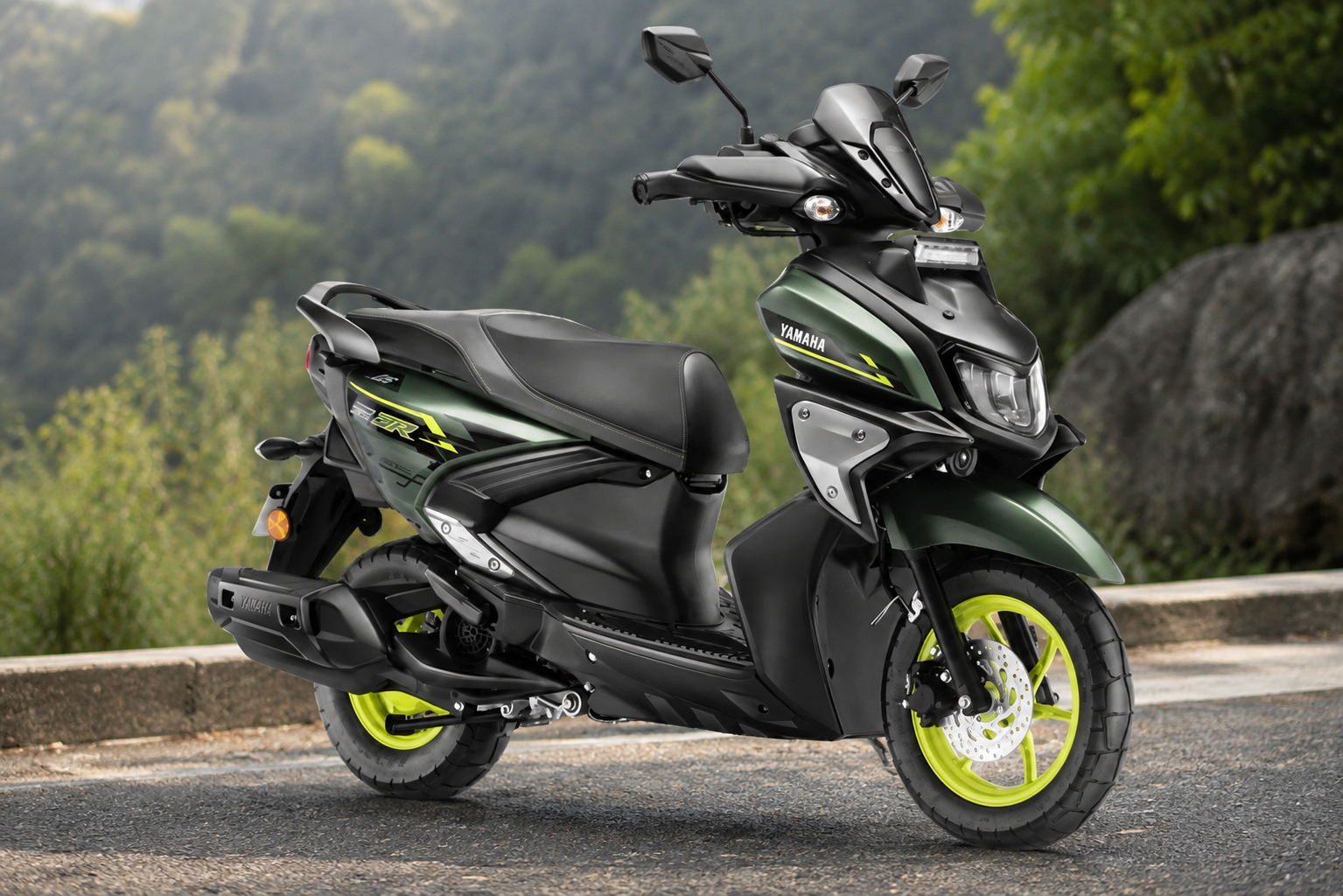 Yamaha RayZR Street Rally 125 Fi Hybrid