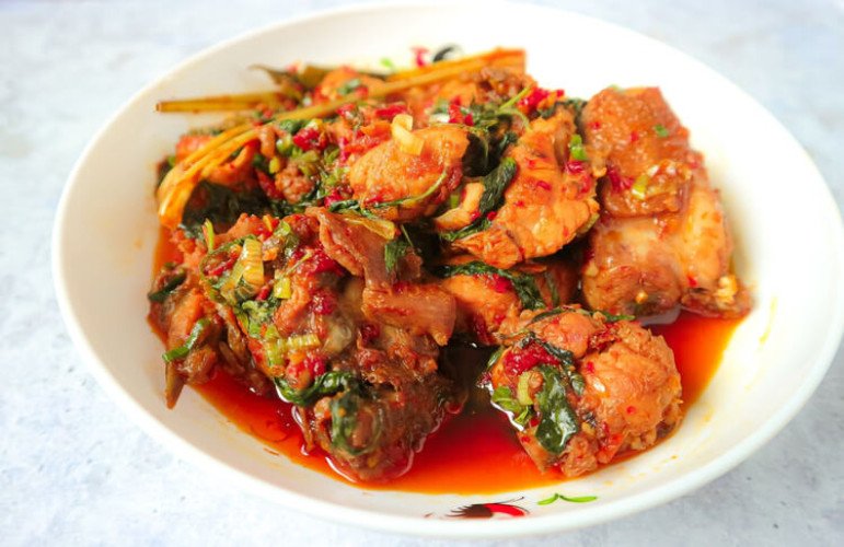 Dari Rica-Rica sampai Balado: 5 Ide Ayam Pedas untuk Rotasi Menu